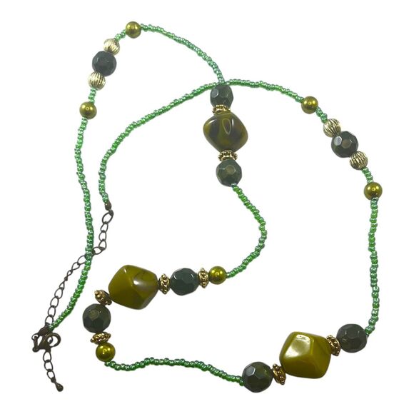 Long Green Bead Necklace, Vintage Y2K, Approx 33", Multi Shades of Green - Picture 3 of 6